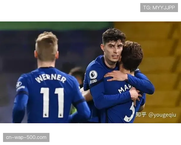 德国哈弗茨伪九号战术，拉扯防线与为边路创造空间的战术价值